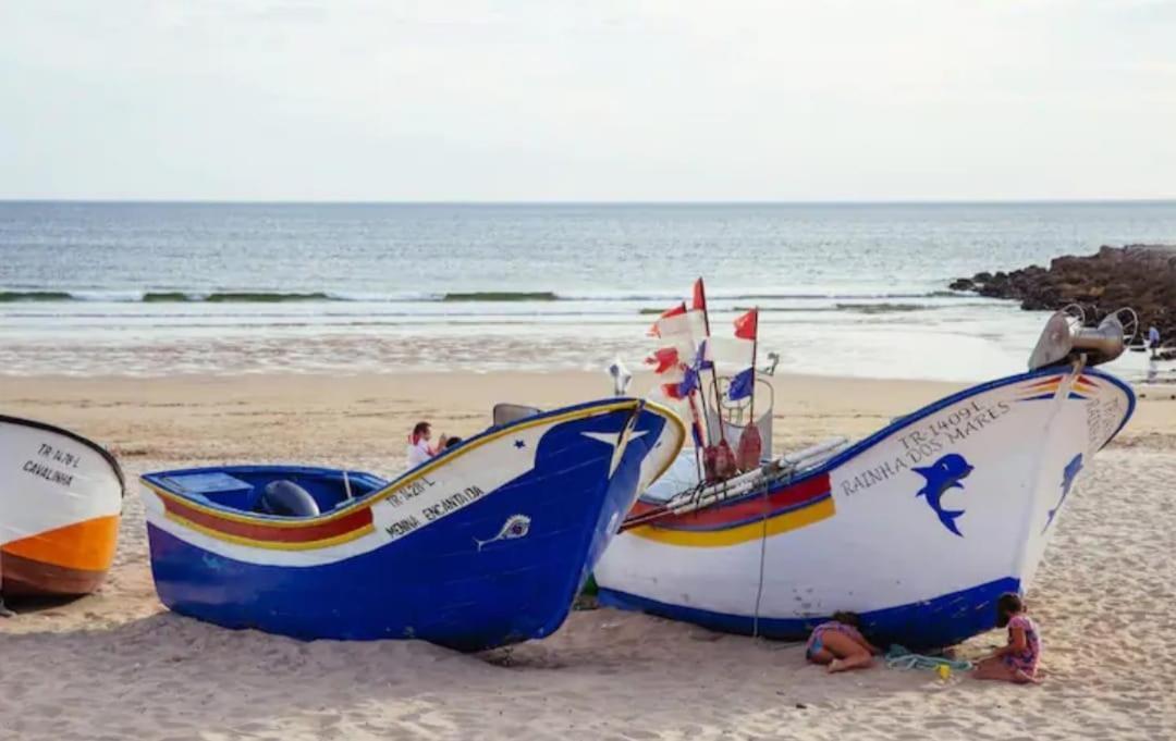 Caparica Apartment Near Beach กอสตา ดา กาปาริกา ภายนอก รูปภาพ